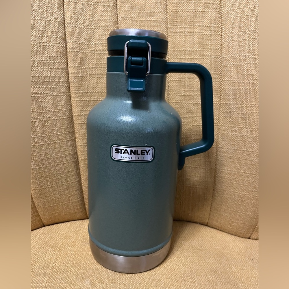 Vintage 1990s Stanley Classic Green Growler